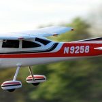 aeromodelo cessna 182
